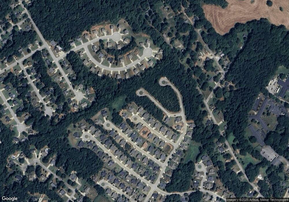 1041 Towne Cir, Social Circle, GA 30025 - photo 1