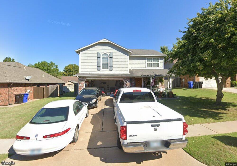 304 W Raleigh Place, Broken Arrow, OK 74011 - photo 1