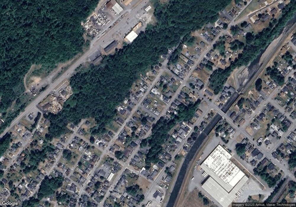 404 Whitmore Ave, Mayfield, PA 18433 - photo 1