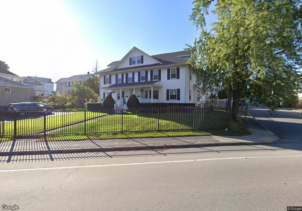 121 Swan St unit 123, Methuen, MA 01844 - photo 1