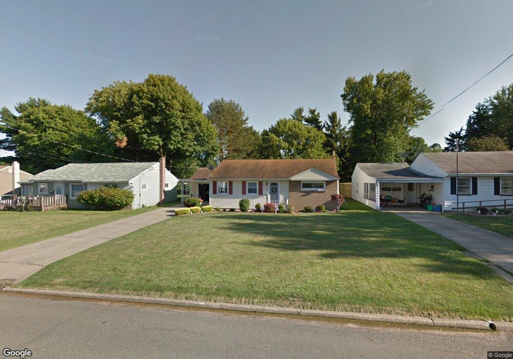 362 W Omar St, Struthers, OH 44471 - photo 1