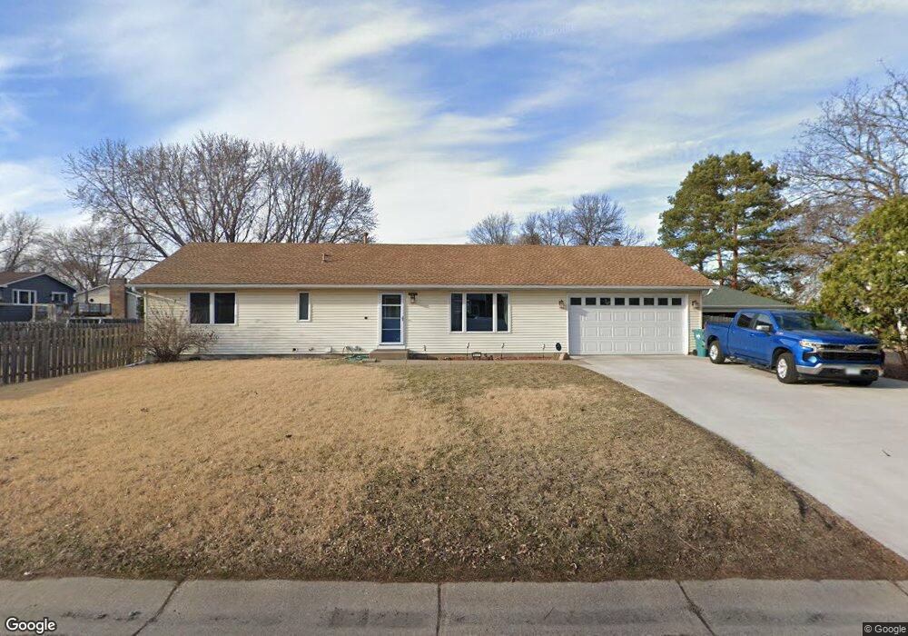 9572 97th Place N, Maple Grove, MN 55369 - photo 1