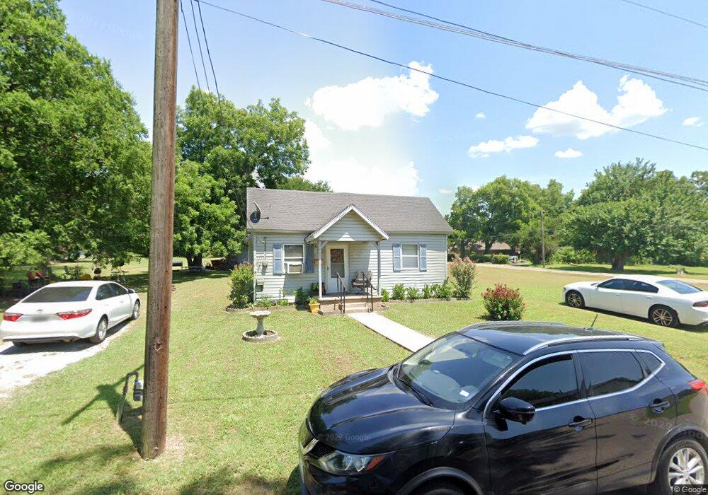 604 Pine St, Bonham, TX 75418 - photo 1