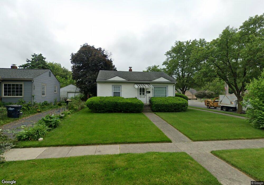 829 Fletcher Ln, Beech Grove, IN 46107 - photo 1