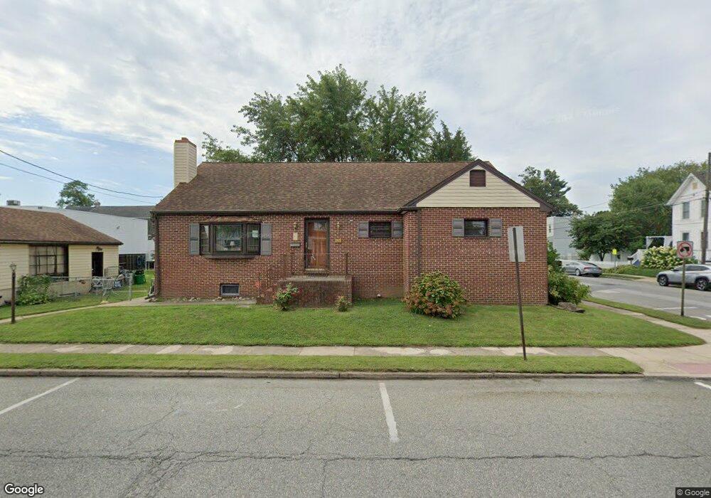 600 E 2nd St, Essington, PA 19029 - photo 1