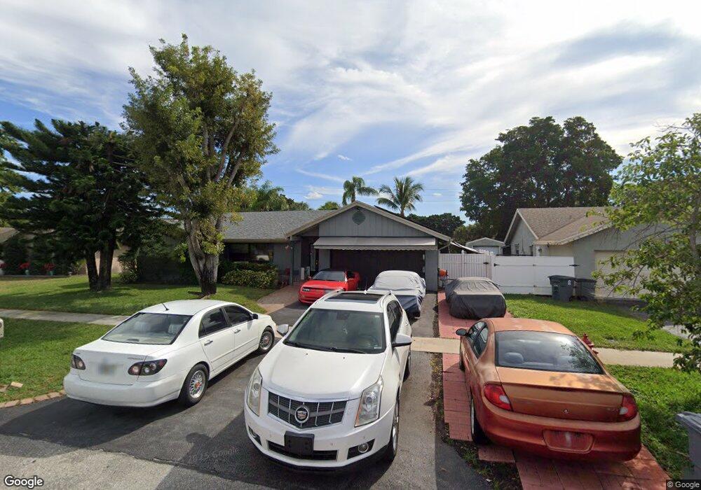 9400 Richmond Cir, Boca Raton, FL 33434 - photo 1