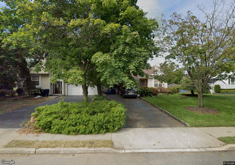 11 Hunters Pointe, North Middletown, NJ 07748 - photo 1