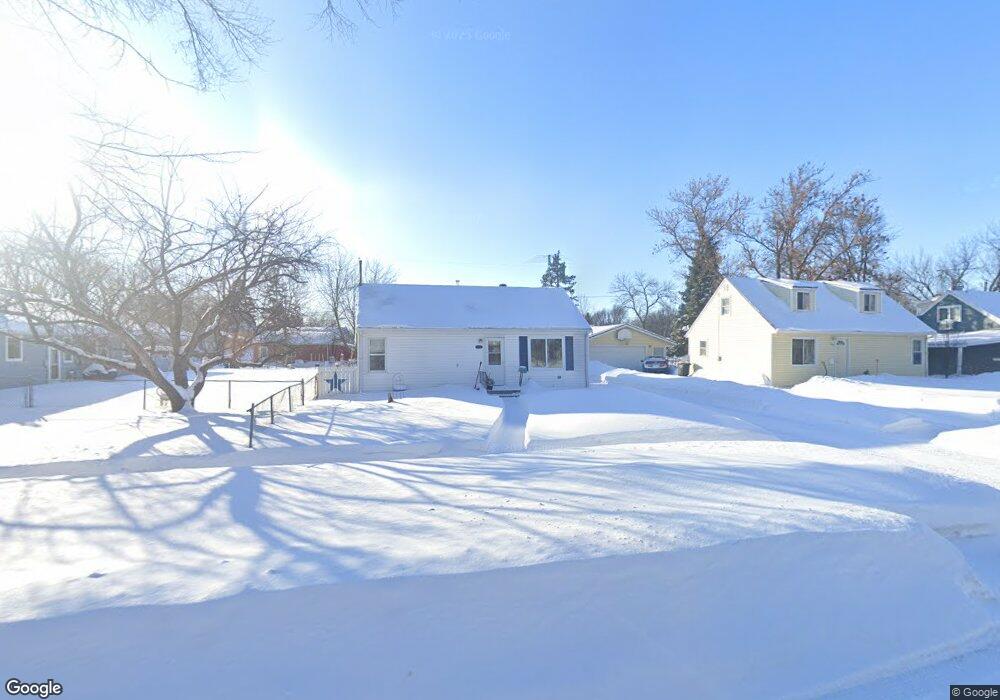 1710 6th Ave S, Fargo, ND 58103 - photo 1