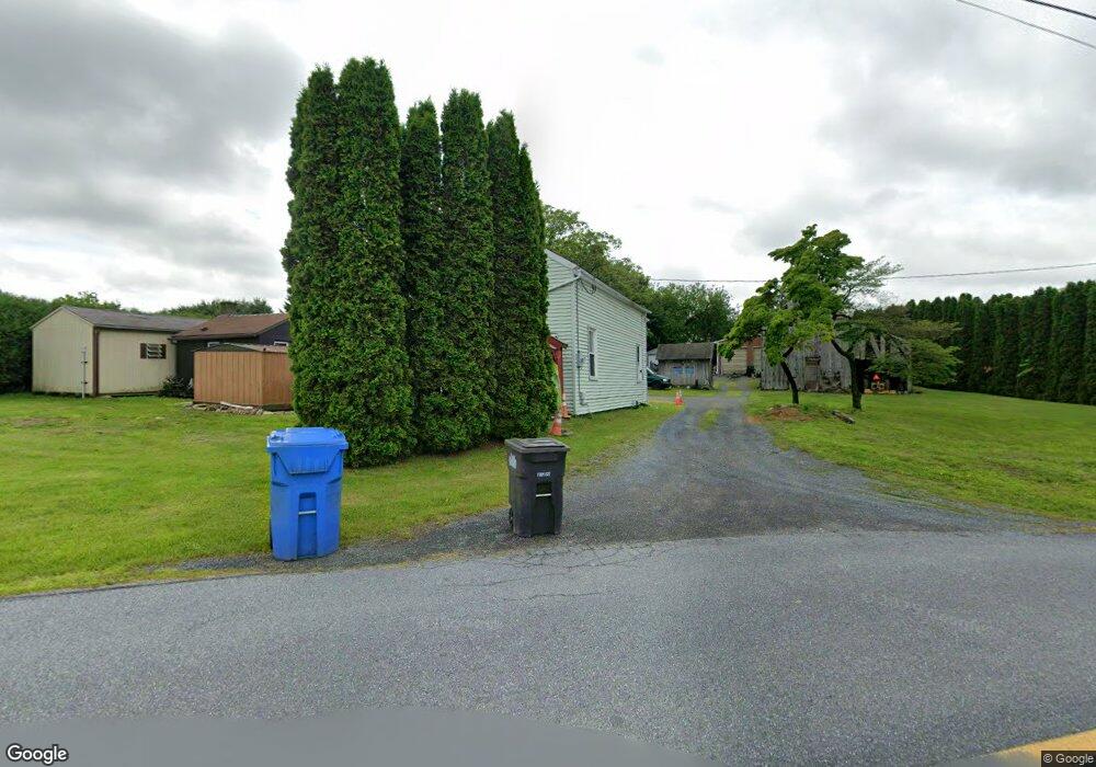 1942 Applewood Dr, Orefield, PA 18069 - photo 1