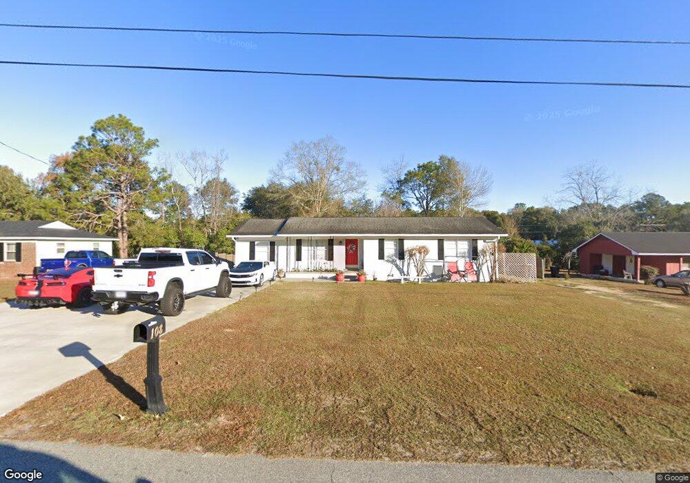 108 Edgewood Ave, Bainbridge, GA 39819 - photo 1