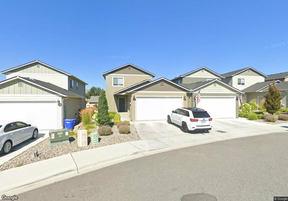 454 S Kansas Loop, East Wenatchee, WA 98802 - photo 1