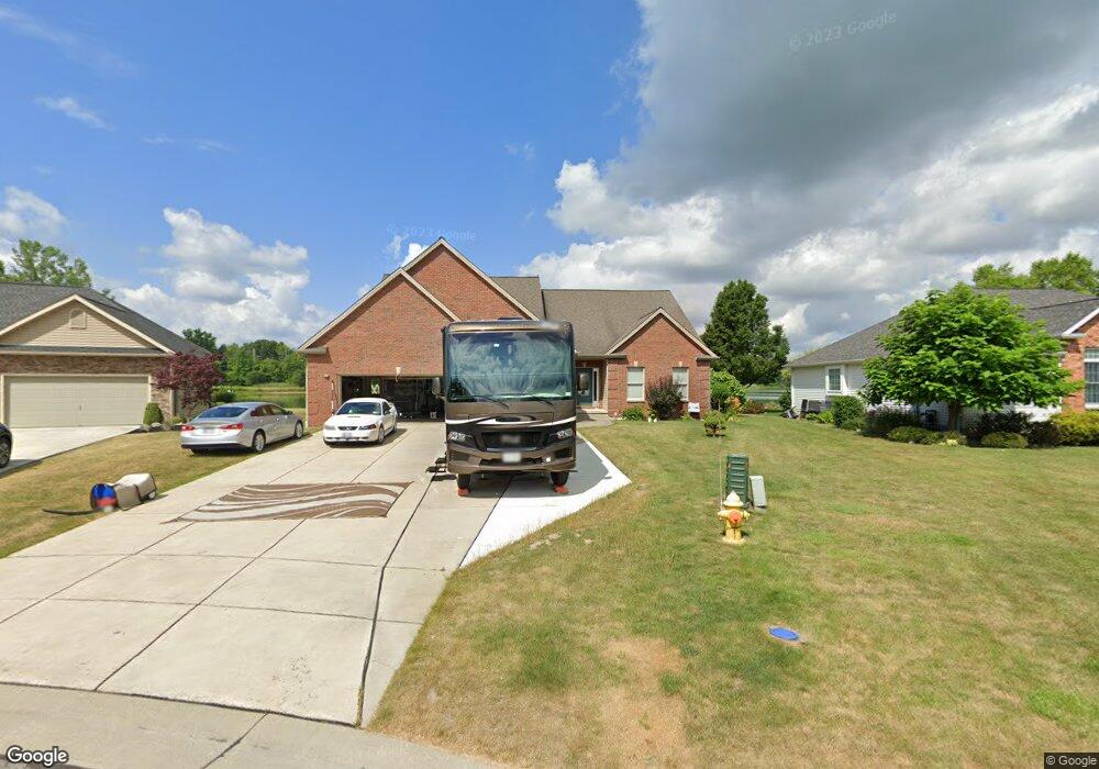 7152 Lakeside Dr, Niagara Falls, NY 14304 - photo 1