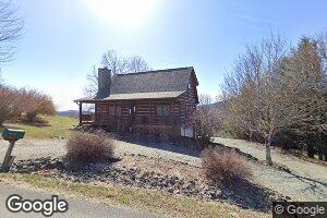 886 Alpine Dr, Seven Devils, NC 28604