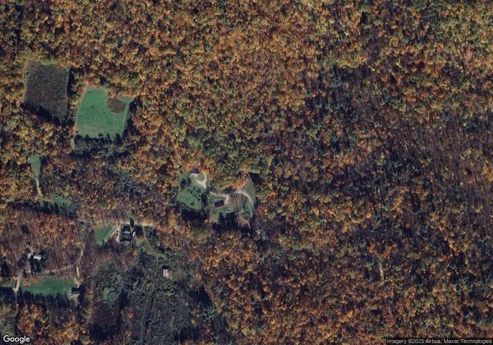 896 White Oaks Rd, Pownal, VT 05261 - photo 1