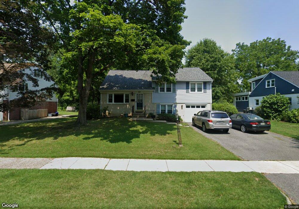 521 School Ln, Swarthmore, PA 19081 - photo 1