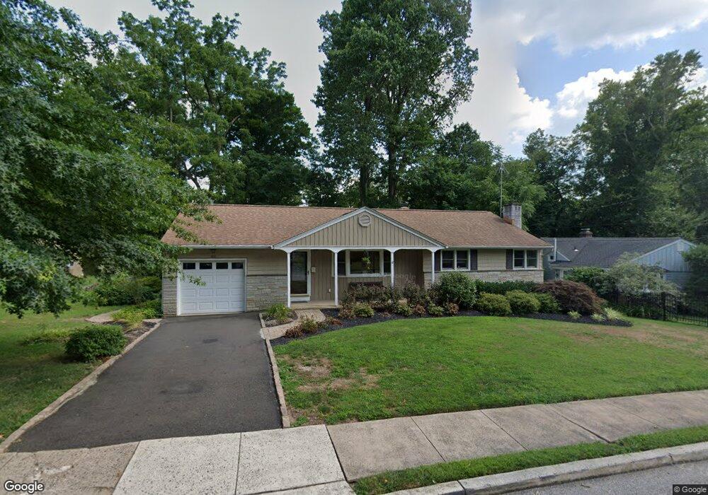 408 Edgewood Dr, Ambler, PA 19002 - photo 1