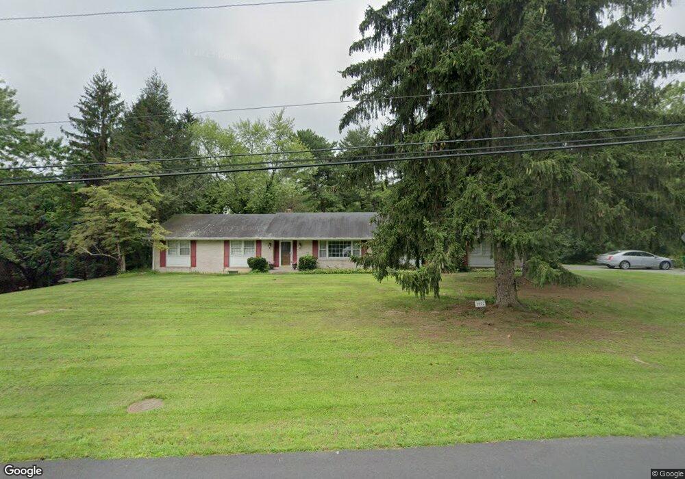 1054 Twin Lakes Dr, Harrisburg, PA 17111 - photo 1