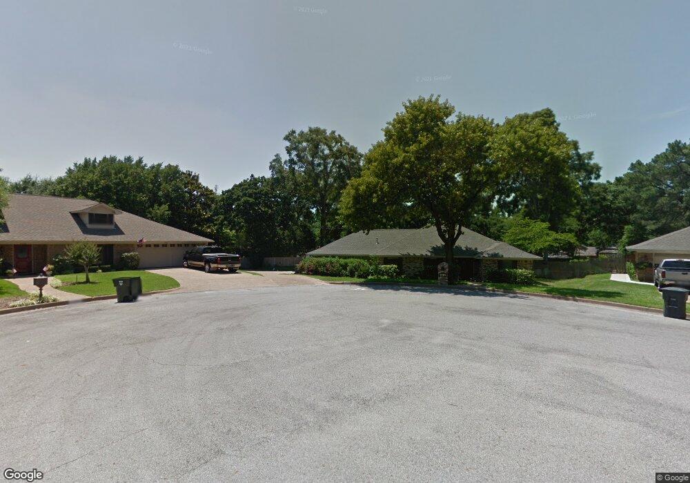 2304 Bonnie Brae Cir, Tyler, TX 75703 - photo 1