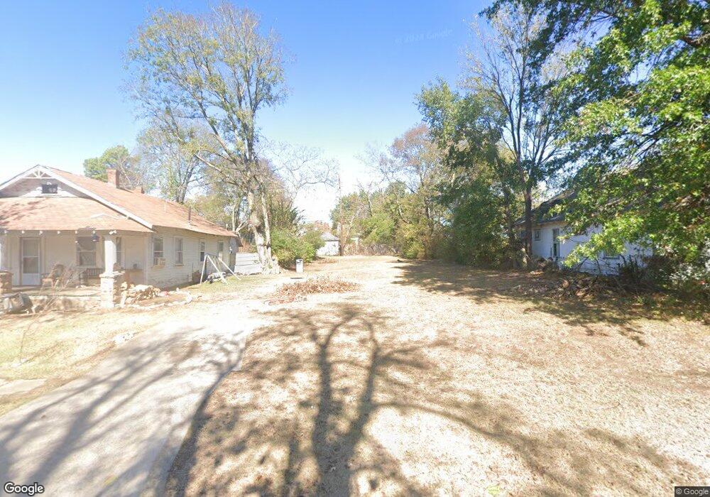 717 E 13th St, Okmulgee, OK 74447 - photo 1