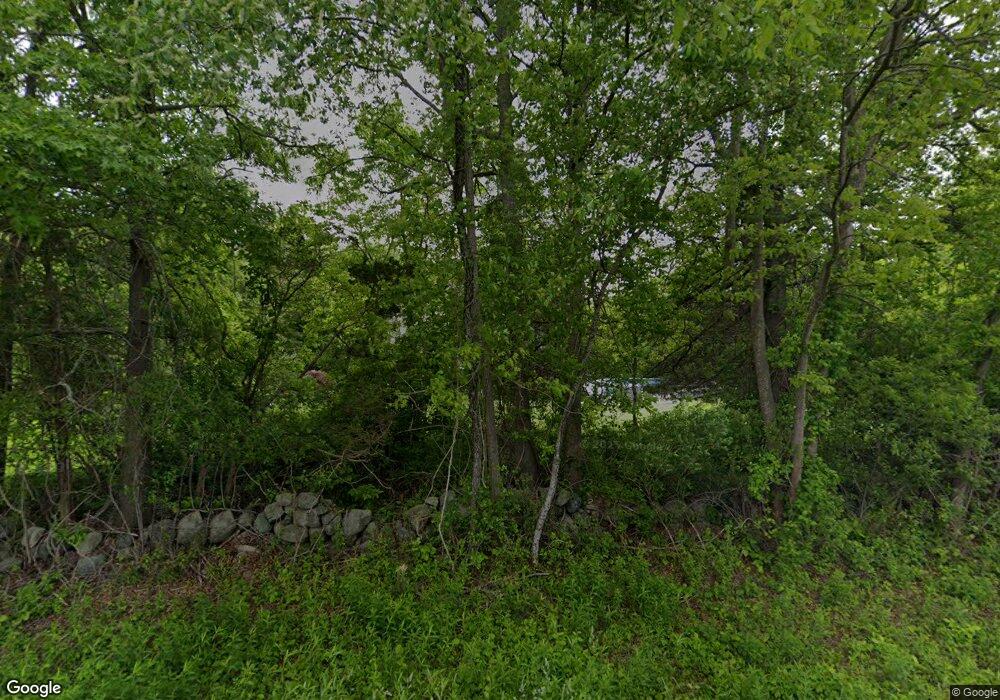 578 Wheeler Rd, Stonington, CT 06378 - photo 1