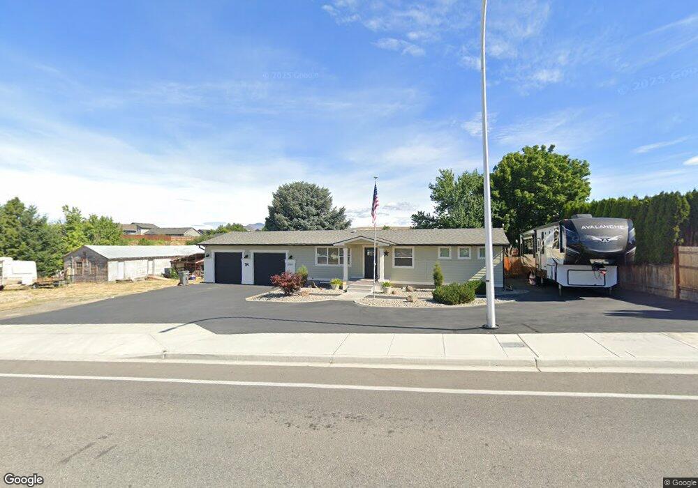 2041 4th St SE, East Wenatchee, WA 98802 - photo 1