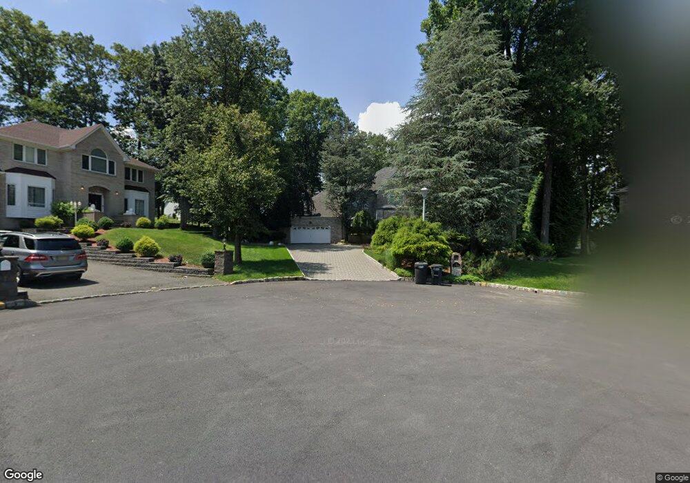 9 New Castle Ct, Morris Plains, NJ 07950 - photo 1