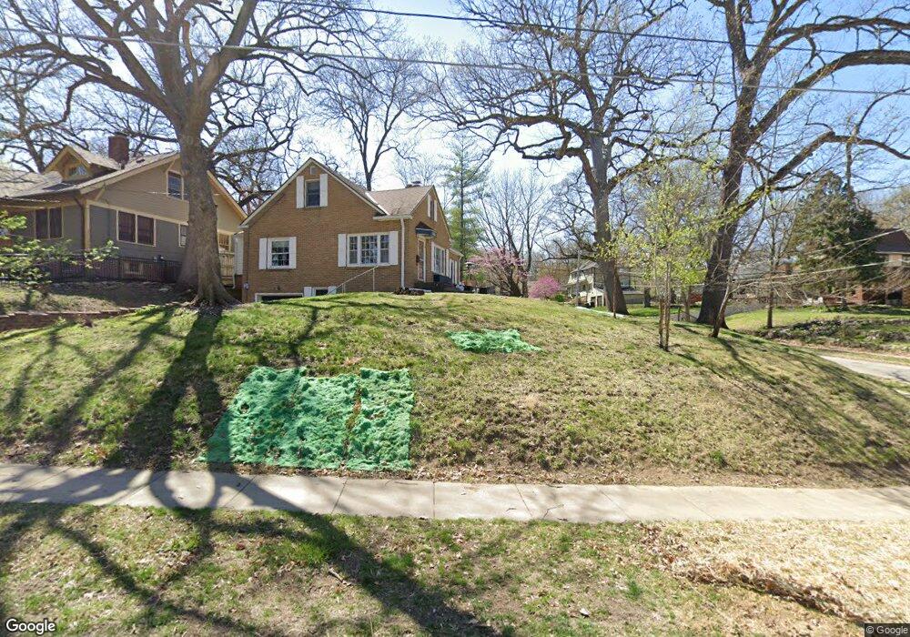 3818 Lanewood Dr, Des Moines, IA 50311 - photo 1