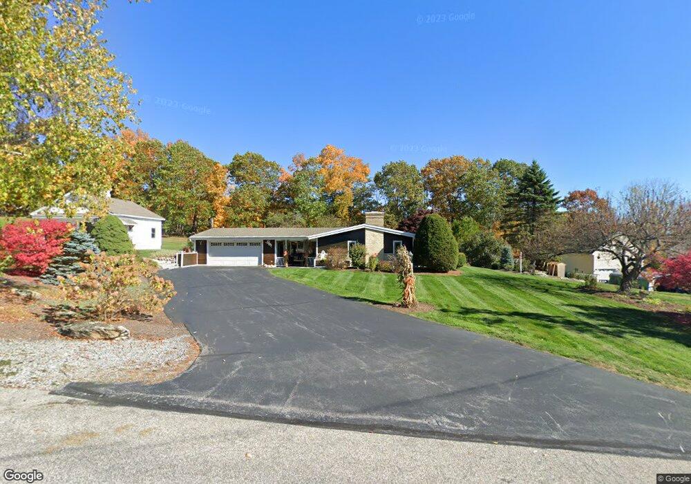 7 Johns Dr, Hooksett, NH 03106 - photo 1