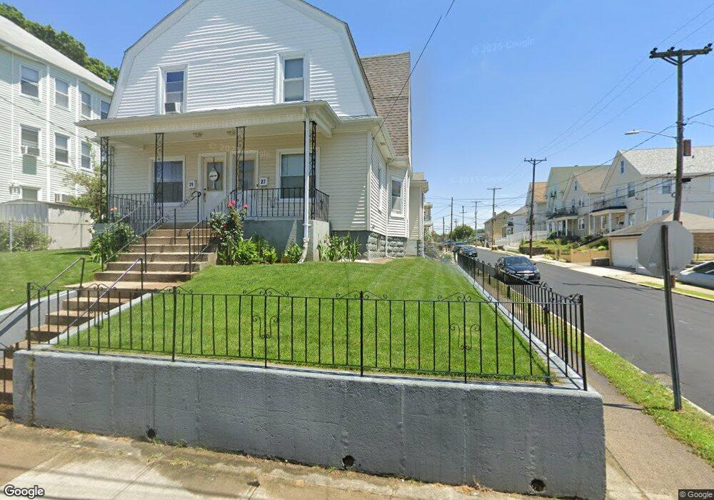 27 Larch St, Pawtucket, RI 02860 - photo 1