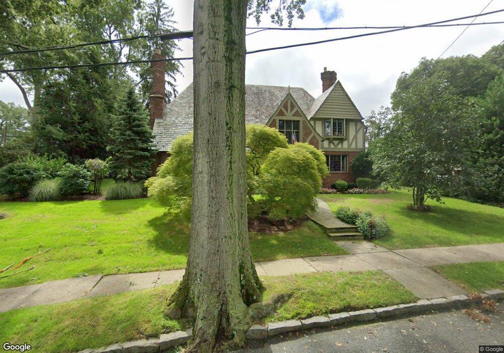 19 Beechmont Ave, Bronxville, NY 10708 - photo 1