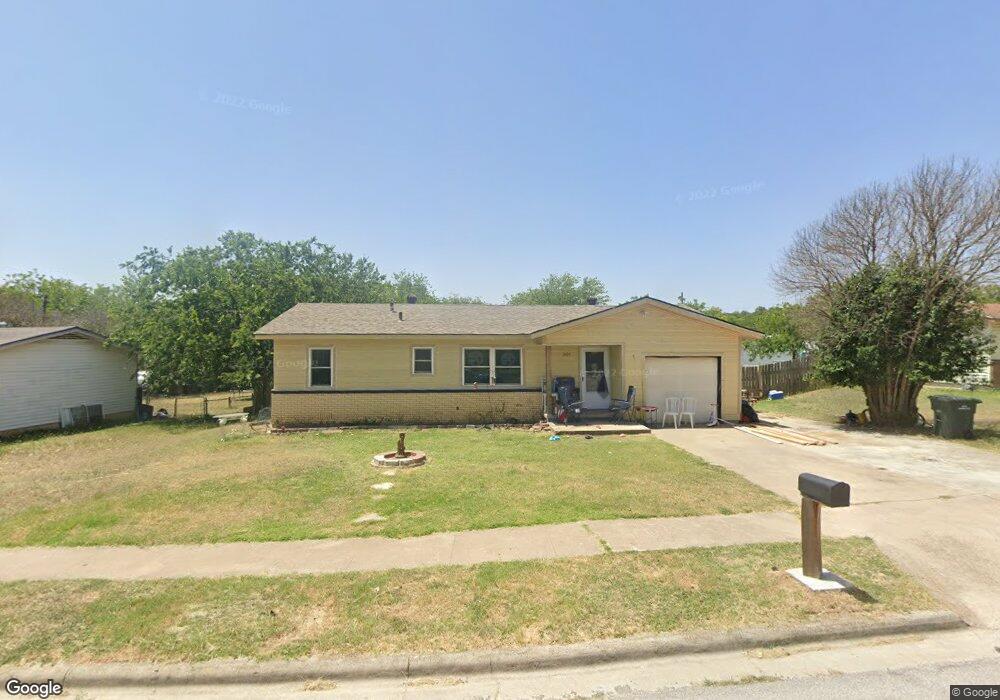 2105 Circle Dr, Copperas Cove, TX 76522 - photo 1