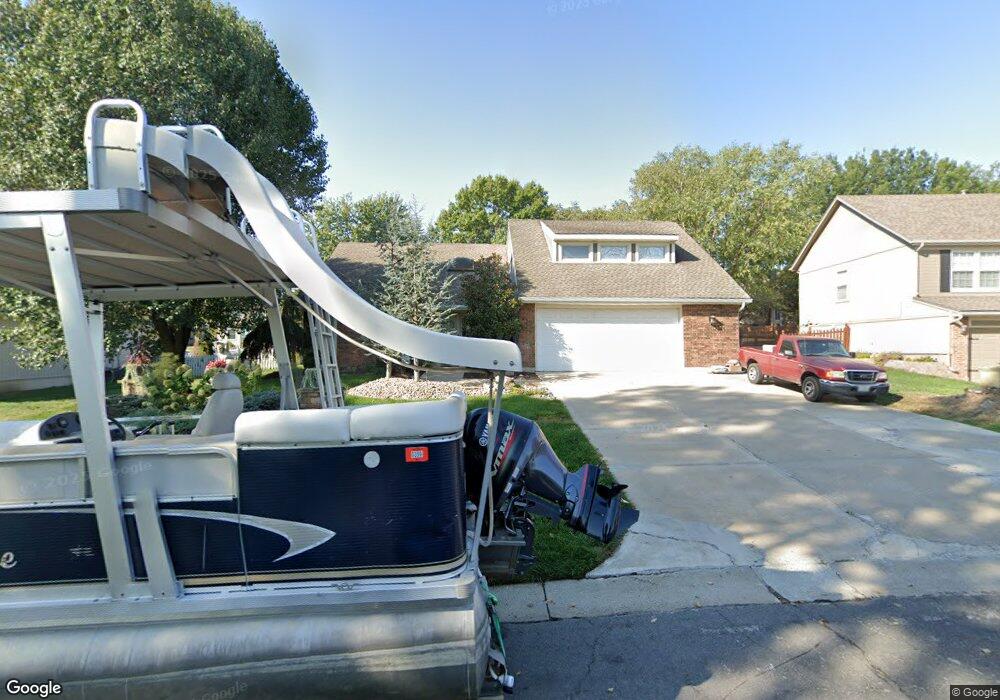 5120 SW Kingfisher Dr, Lees Summit, MO 64082 - photo 1