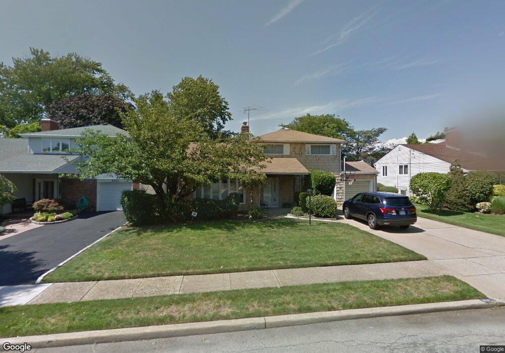 2041 Holland Way, Merrick, NY 11566 - photo 1