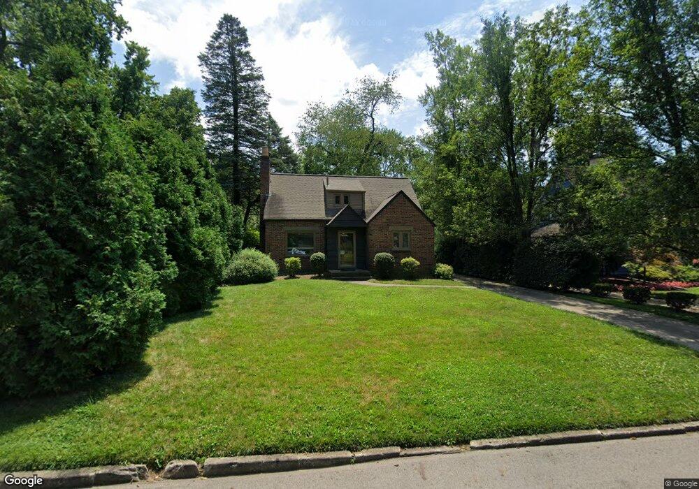 205 Erie Rd, Columbus, OH 43214 - photo 1