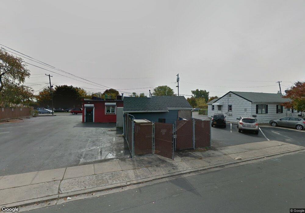 691 Route109, W. Babylon, NY 11704 - photo 1