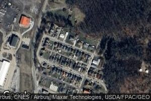 15 1st St, Beech Bottom, WV 26030