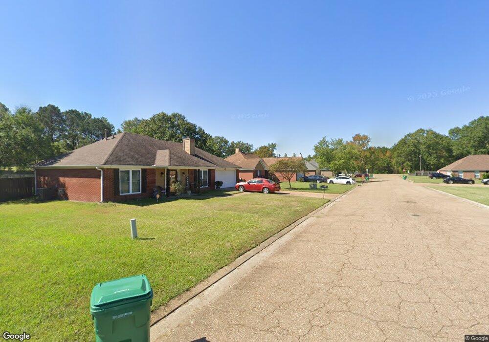 2009 Branch Creek Dr, Byram, MS 39272 - photo 1