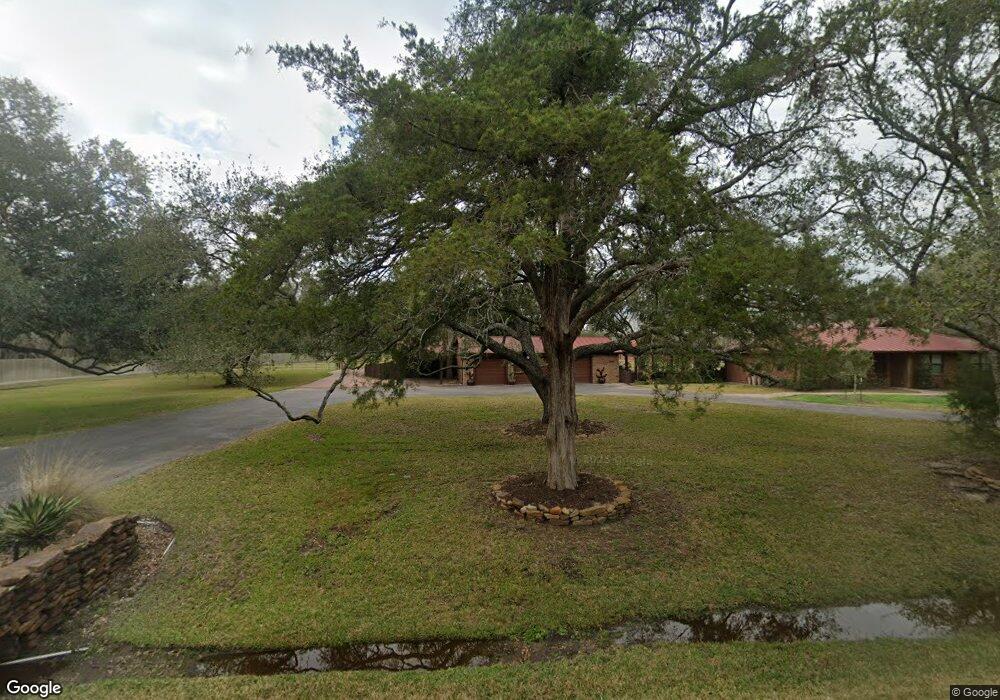 110 County Road 146, Alvin, TX 77511 - photo 1