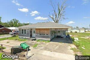 128 Meadow Ln, Golden Meadow, LA 70357