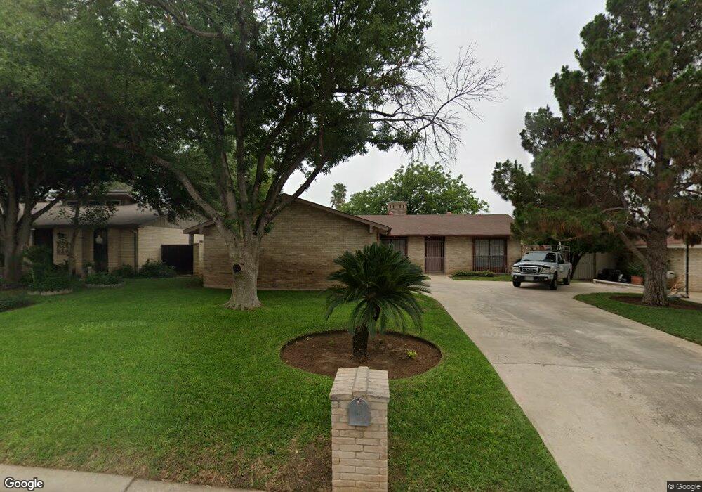 1407 Wildrose Ln, Laredo, TX 78041 - photo 1