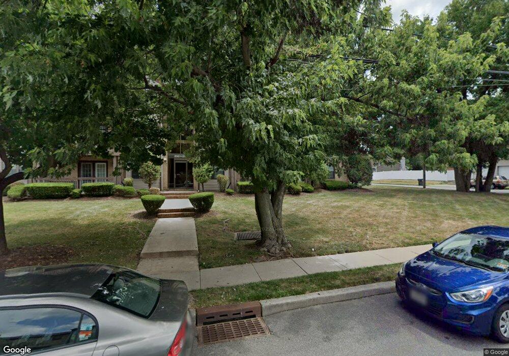 212 Newport Ct, Fords, NJ 08863 - photo 1