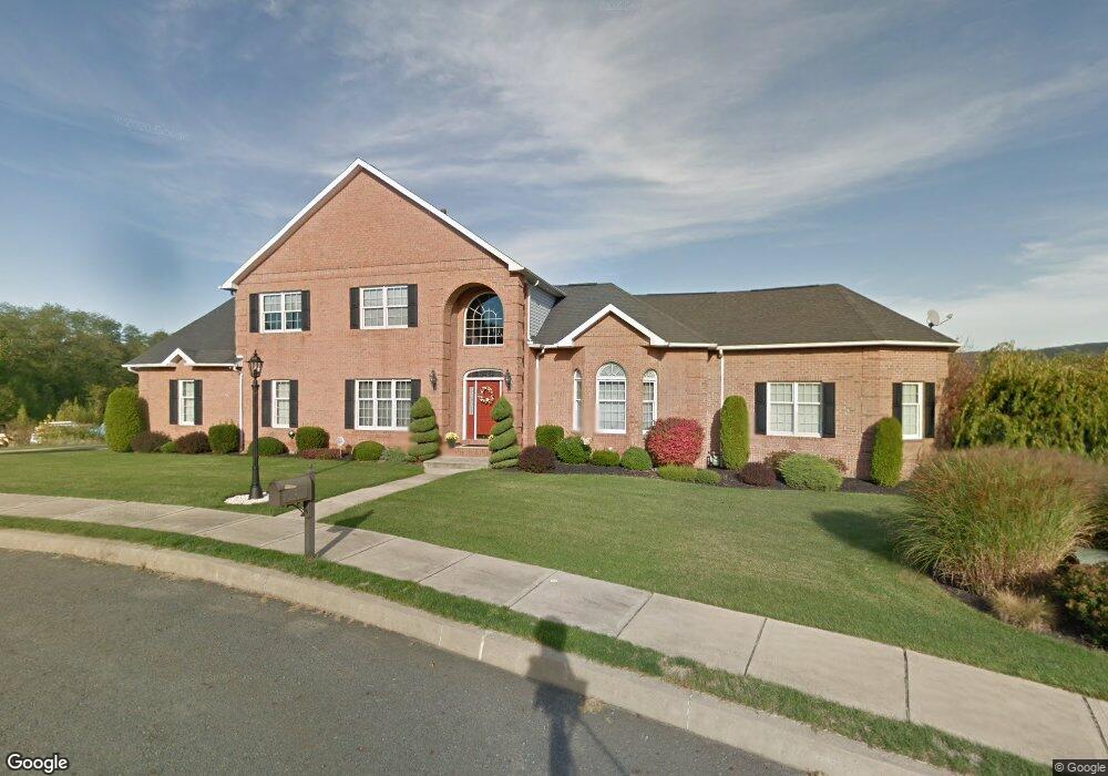 8 Musket Dr, Hanover Township, PA 18706 - photo 1