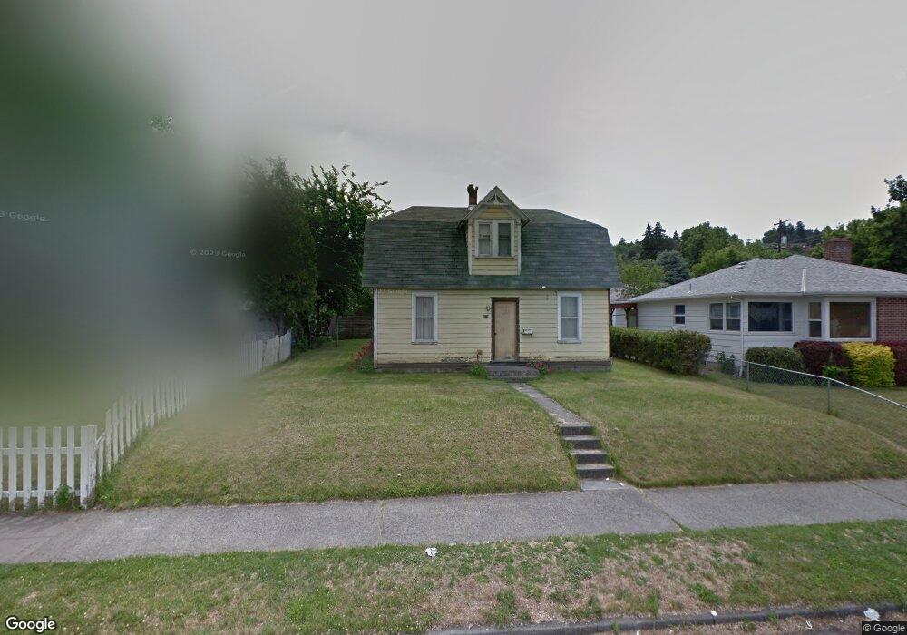 614 E 11th St, the Dalles, OR 97058 - photo 1