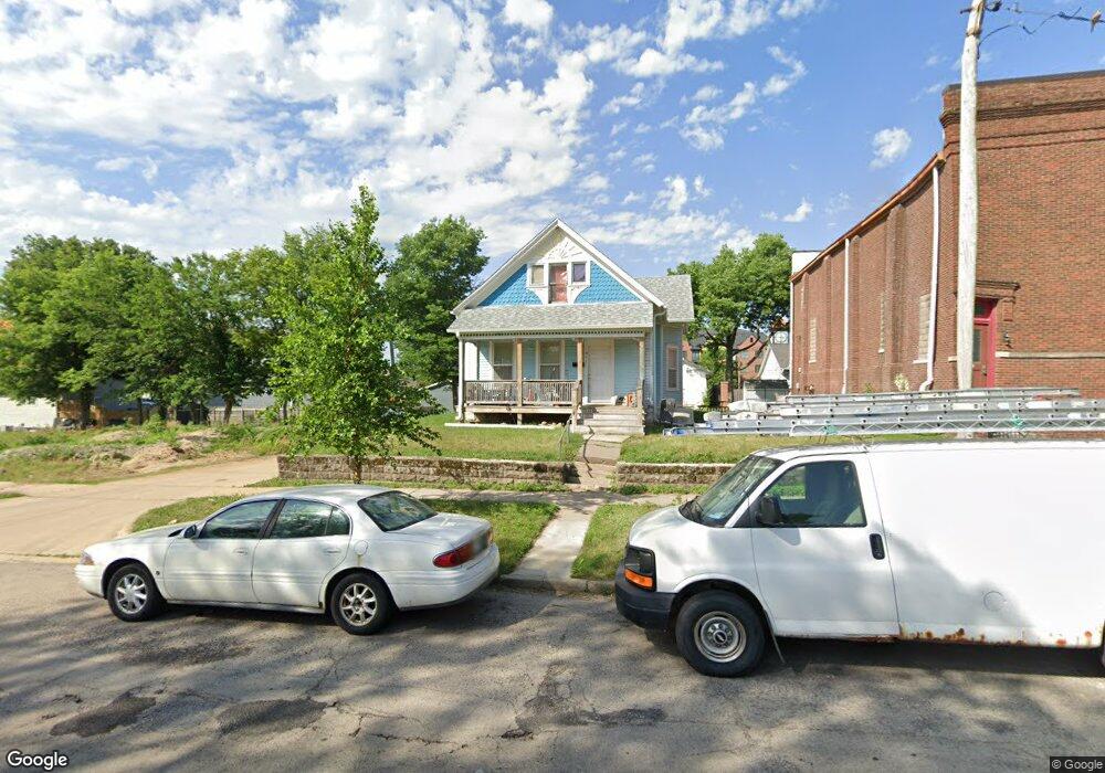 911 7th St SE, Cedar Rapids, IA 52401 - photo 1