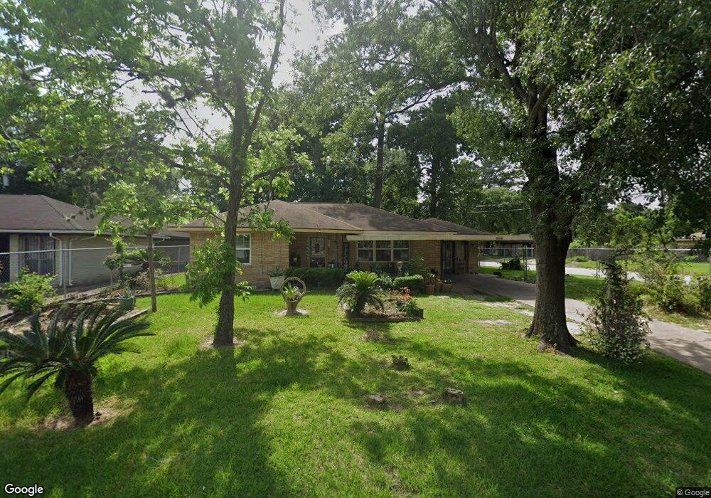 10435 Hollyglen Dr, Houston, TX 77016 - photo 1