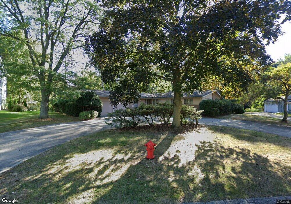 363 Dalebrook Ln, Bloomfield Hills, MI 48301 - photo 1