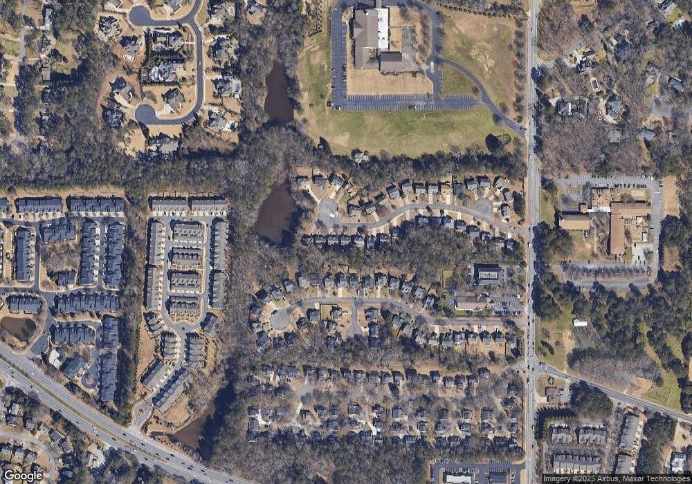 1135 Hidden Pond Ln, Roswell, GA 30075 - photo 1