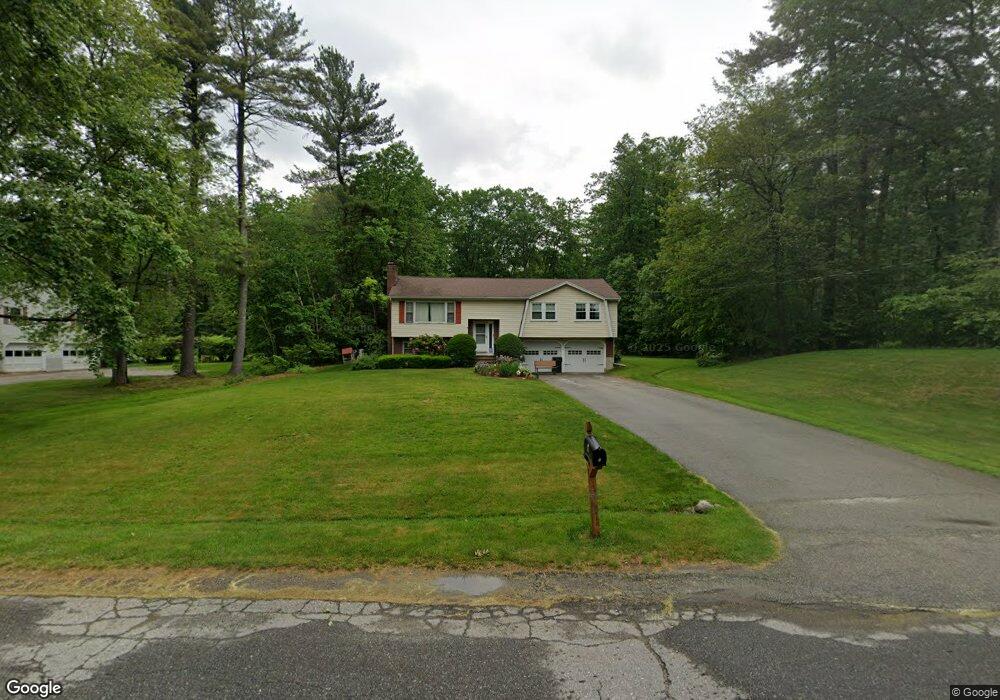 8 Cortland St, Londonderry, NH 03053 - photo 1