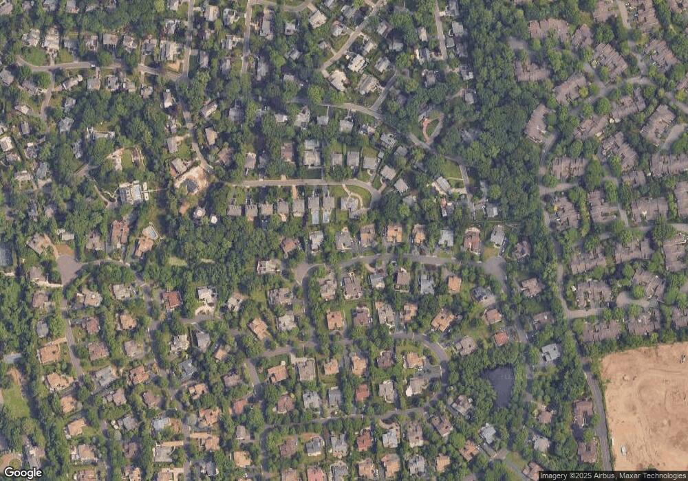 61 Bristol Dr, Manhasset, NY 11030 - photo 1