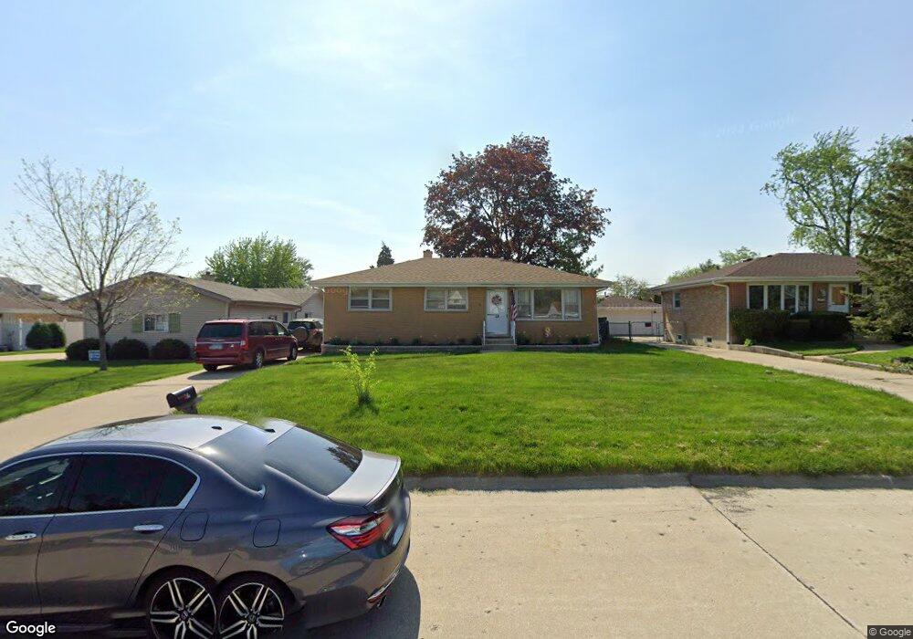 554 N Emroy Ave, Elmhurst, IL 60126 - photo 1